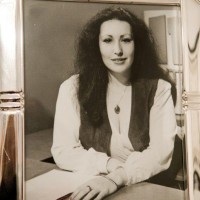 The beautiful Laura in her days at the anchors chair!